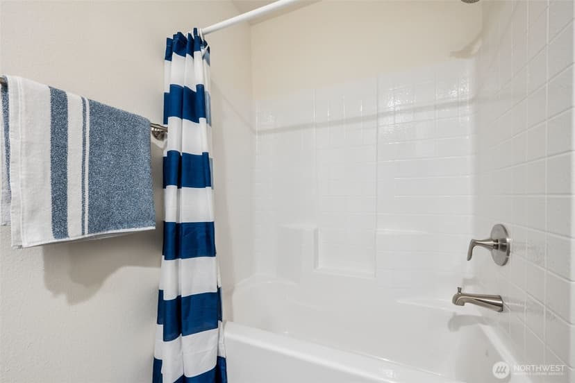 Property photo for 190 Clover Street NW, Ocean Shores photo 17