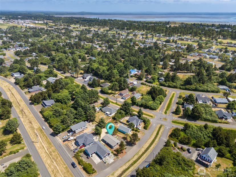 Property photo for 190 Clover Street NW, Ocean Shores photo 26
