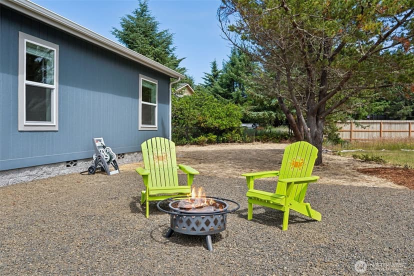 Property photo for 190 Clover Street NW, Ocean Shores photo 23