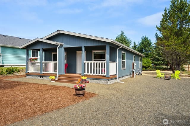 Property photo for 190 Clover Street NW, Ocean Shores