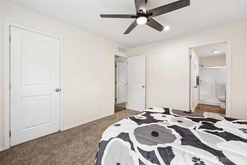 Property photo for 190 Clover Street NW, Ocean Shores photo 14