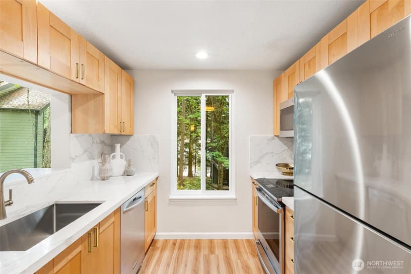 Property photo for 14415 NE 30th Place #22D, Bellevue photo 7