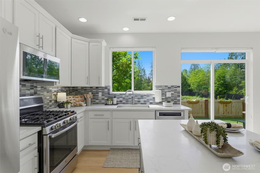 Property photo for 11208 Borgen Loop, Gig Harbor photo 8