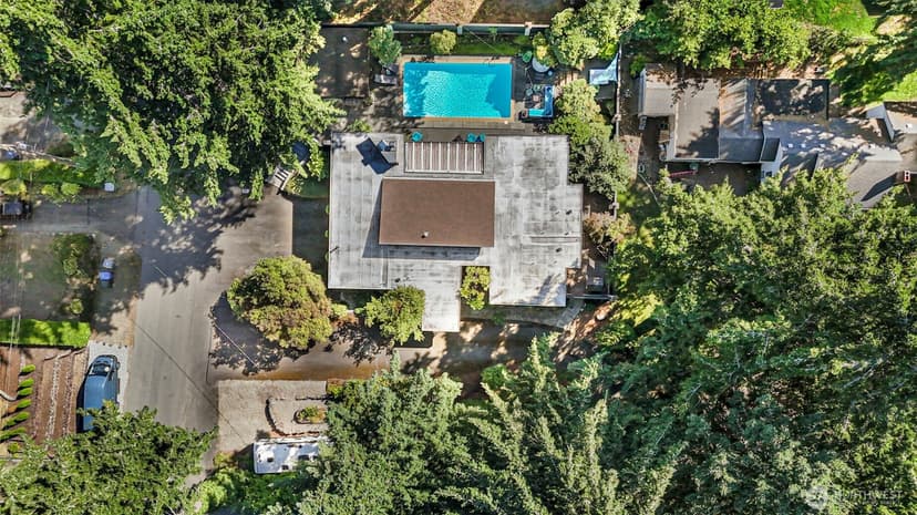 Property photo for 9116 Waverly Drive SW, Lakewood photo 39
