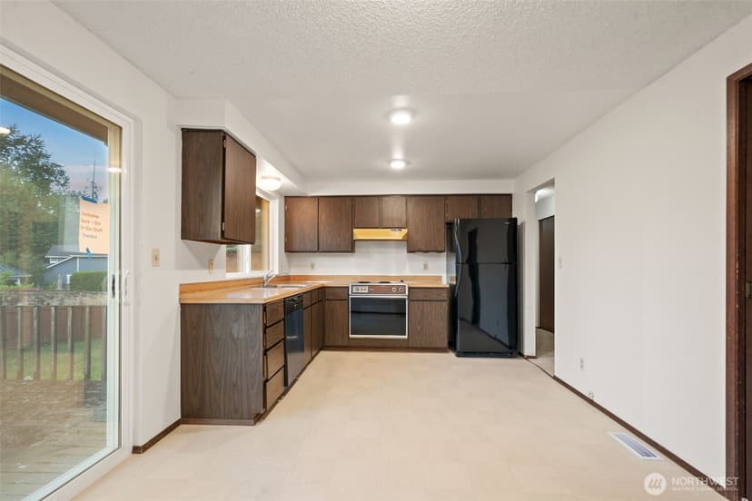 Property photo for 7838 NE 146th Street, Kenmore photo 23