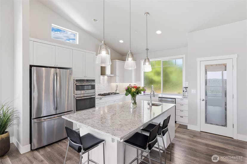 Property photo for 10105 174th Avenue E, Bonney Lake photo 11