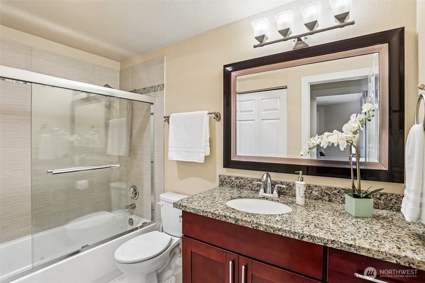 Property photo for 16921 Inglewood Road NE #A103, Kenmore photo 20