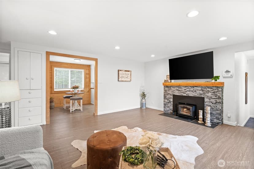 Property photo for 7819 28th Street W, University Place photo 10
