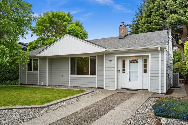 Property photo for 7819 28th Street W, University Place photo 2