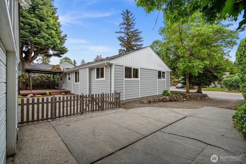 Property photo for 7819 28th Street W, University Place photo 37