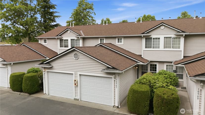 Property photo for 10907 63rd Street E, Puyallup photo 3