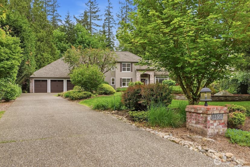 Property photo for 13320 227th Avenue NE, Woodinville photo 2