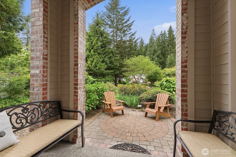 Property photo for 13320 227th Avenue NE, Woodinville photo 4