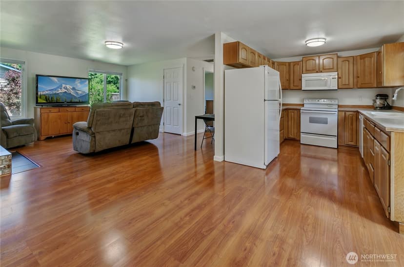 Property photo for 32318 110th Avenue SE, Auburn photo 14