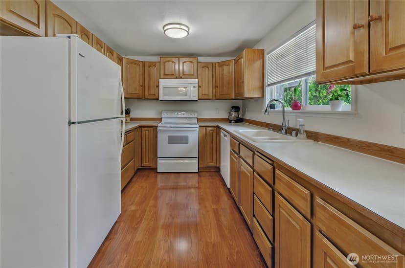 Property photo for 32318 110th Avenue SE, Auburn photo 11