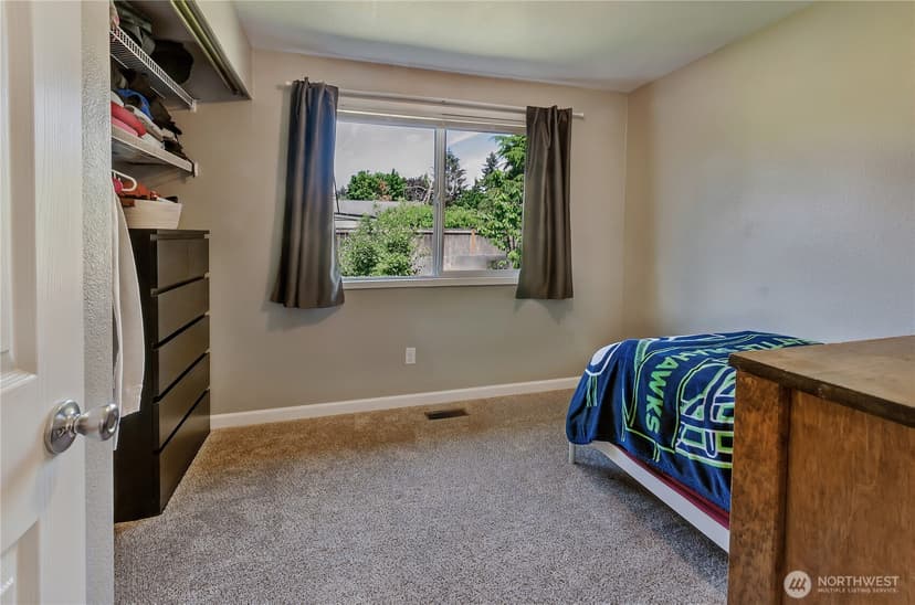 Property photo for 32318 110th Avenue SE, Auburn photo 18