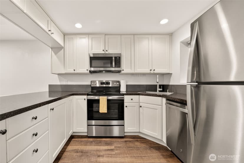 Property photo for 5822 200th Street SW #5822F, Lynnwood photo 6