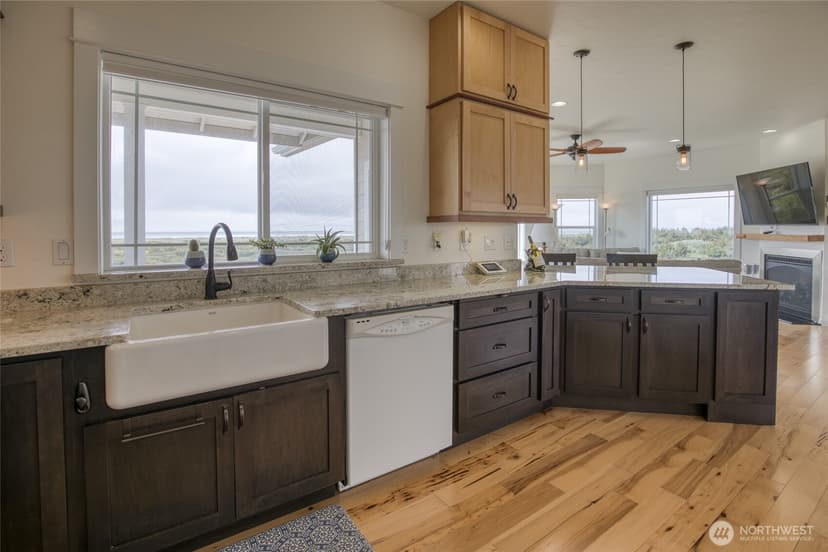 Property photo for 769 S Sand Dune Avenue SW, Ocean Shores photo 13
