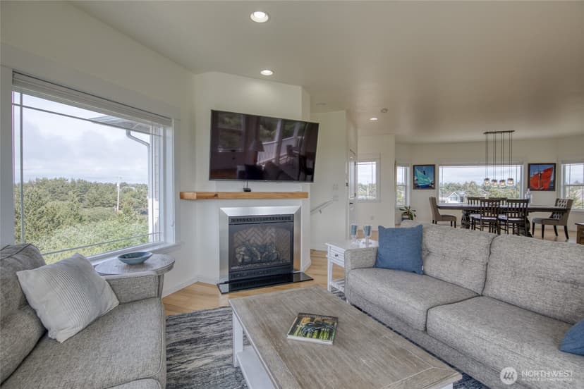 Property photo for 769 S Sand Dune Avenue SW, Ocean Shores photo 7