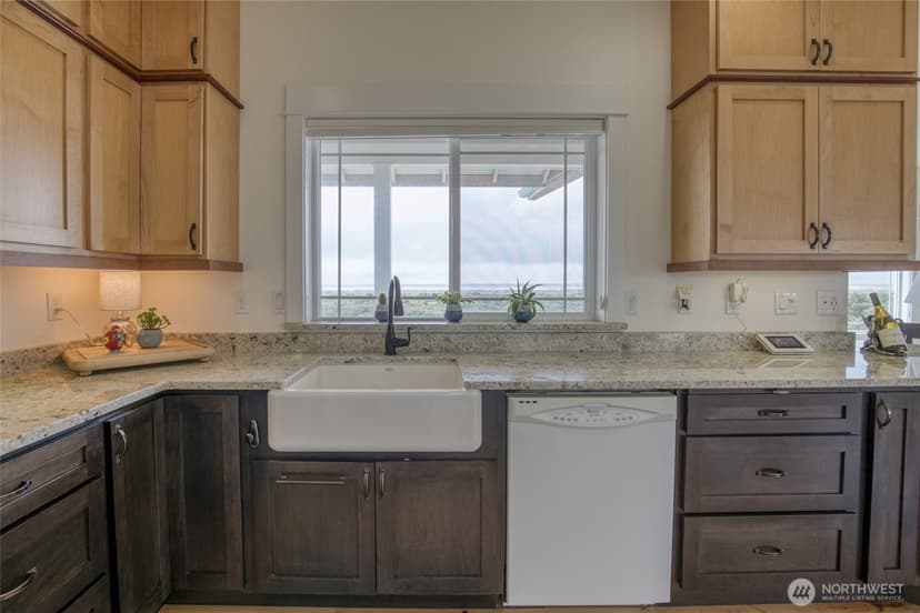 Property photo for 769 S Sand Dune Avenue SW, Ocean Shores photo 14