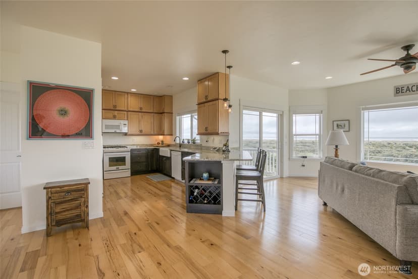 Property photo for 769 S Sand Dune Avenue SW, Ocean Shores photo 12