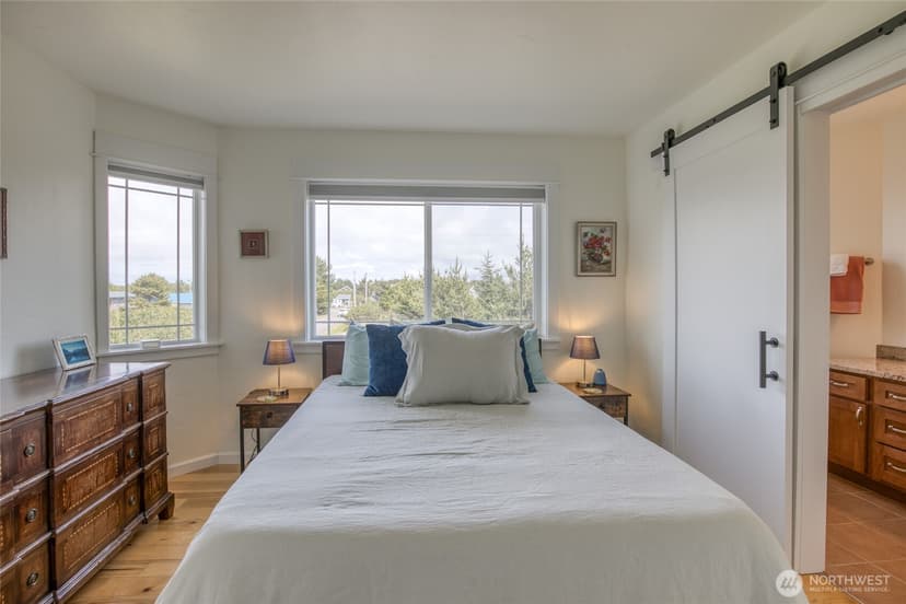 Property photo for 769 S Sand Dune Avenue SW, Ocean Shores photo 17