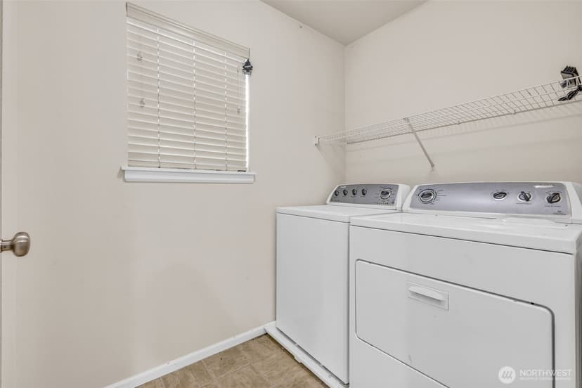 Property photo for 6048 Park Street E, Fife photo 18