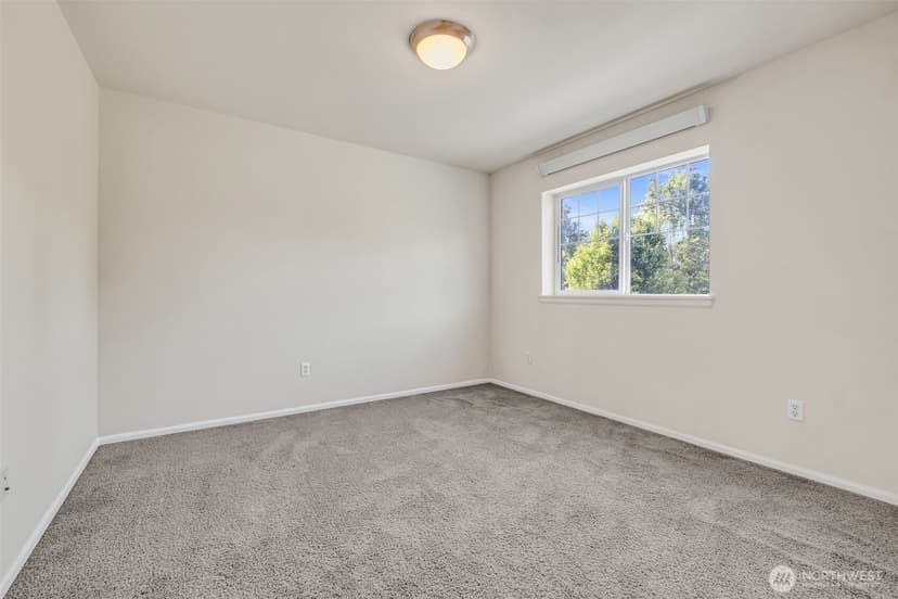 Property photo for 6048 Park Street E, Fife photo 25