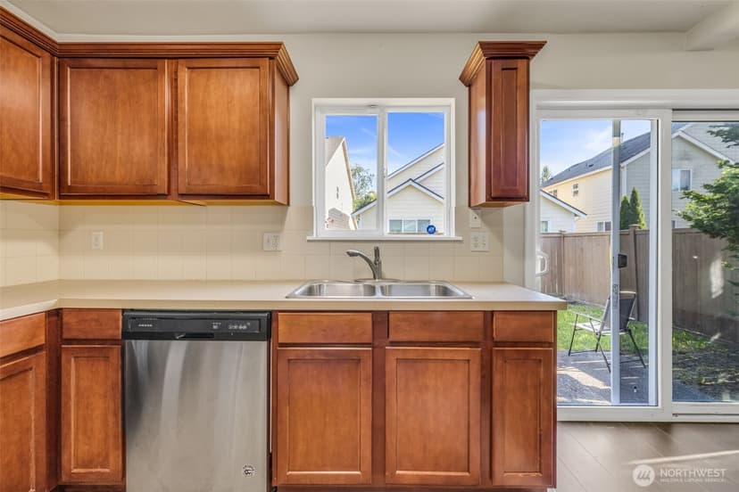 Property photo for 6048 Park Street E, Fife photo 13