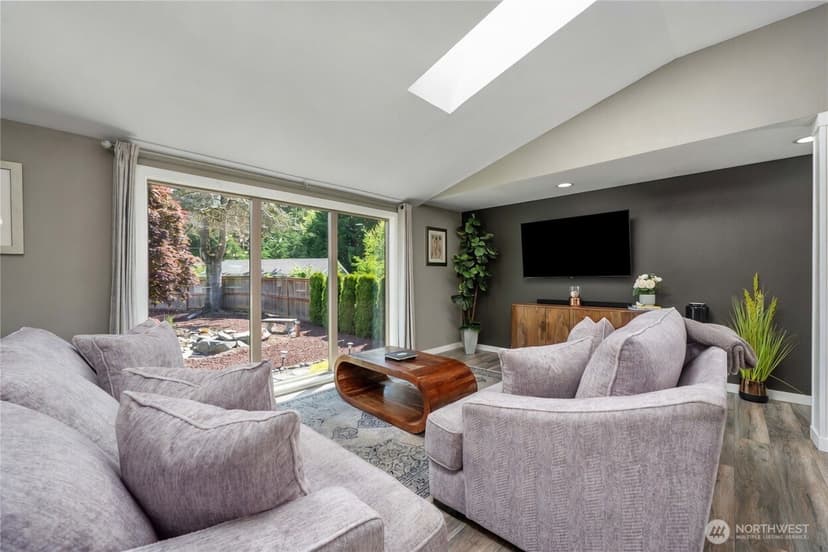 Property photo for 11719 8th Street E, Edgewood photo 6