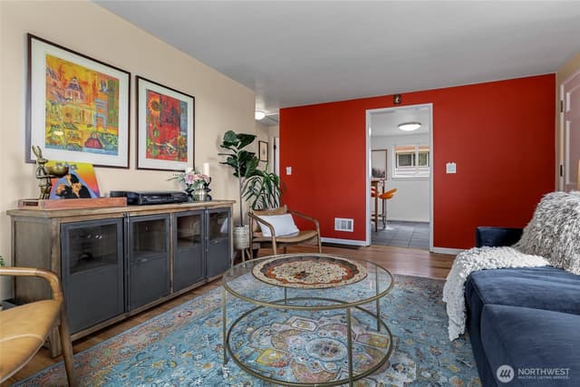 Property photo for 1330 S Ferdinand Street, Seattle photo 5