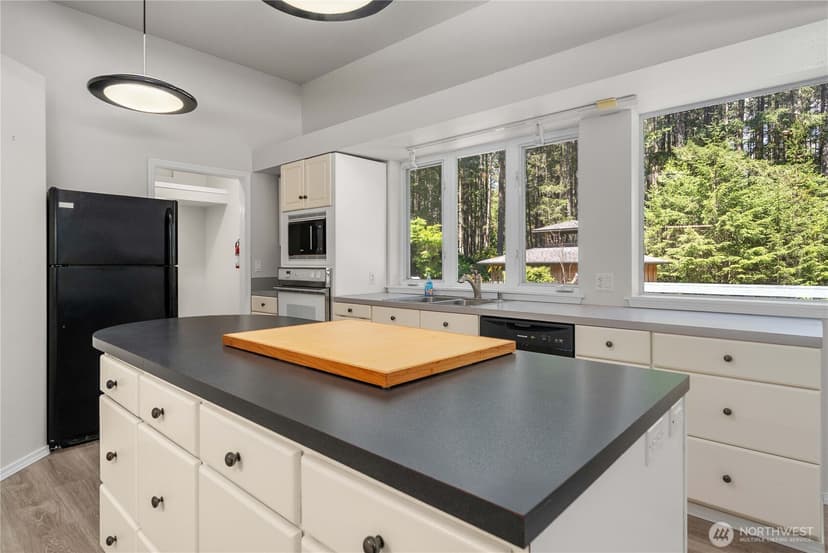 Property photo for 3773 SE Easy Street Lane, Port Orchard photo 12