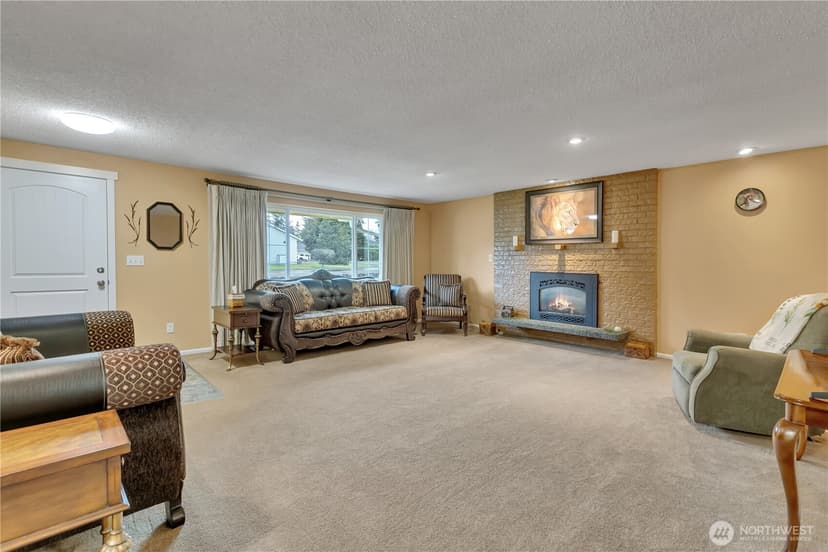 Property photo for 2727 108th Avenue E, Edgewood photo 6