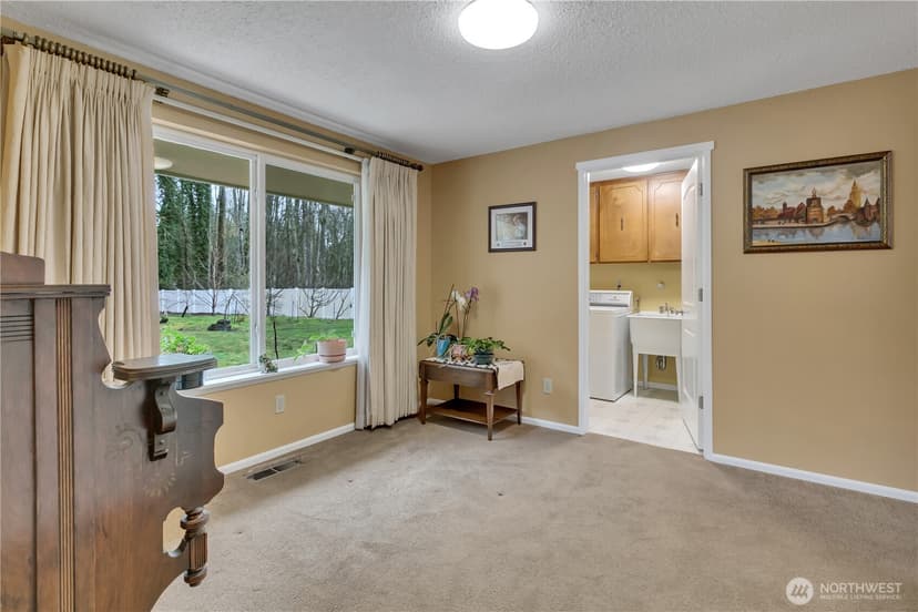 Property photo for 2727 108th Avenue E, Edgewood photo 14