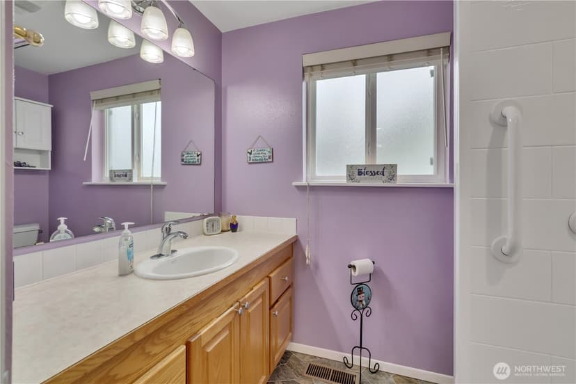 Property photo for 2727 108th Avenue E, Edgewood photo 22