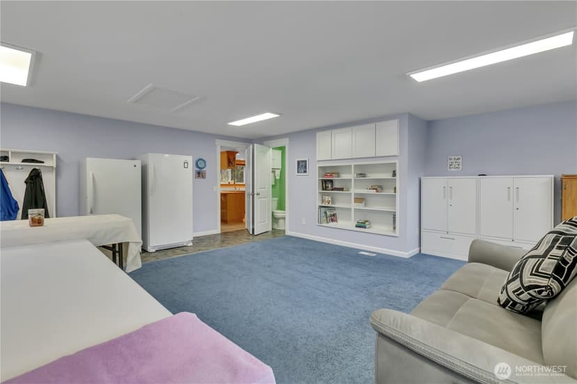 Property photo for 2727 108th Avenue E, Edgewood photo 16