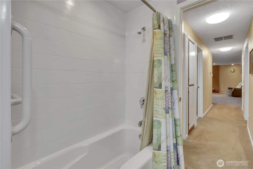 Property photo for 2727 108th Avenue E, Edgewood photo 23