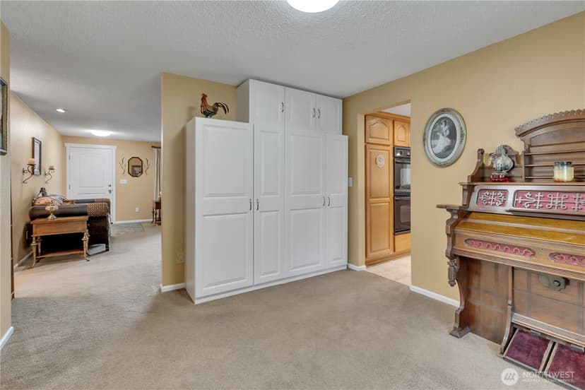 Property photo for 2727 108th Avenue E, Edgewood photo 13
