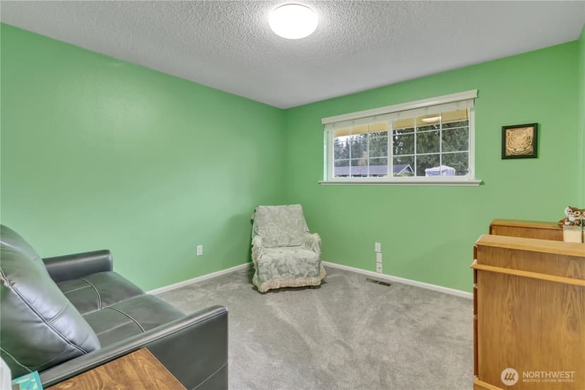 Property photo for 2727 108th Avenue E, Edgewood photo 24