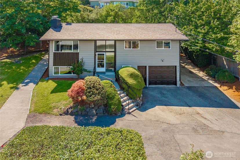 Property photo for 5227 56th Avenue S, Seattle photo 32