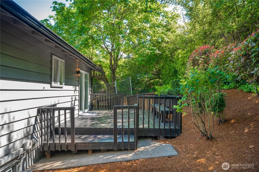Property photo for 5227 56th Avenue S, Seattle photo 26