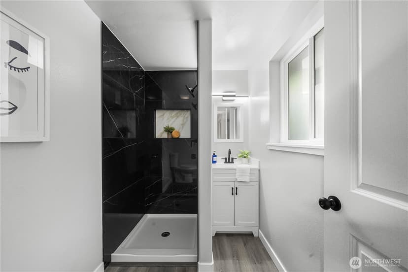 Property photo for 5227 56th Avenue S, Seattle photo 14