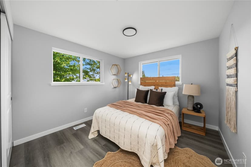 Property photo for 5227 56th Avenue S, Seattle photo 16