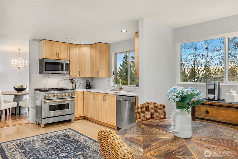 Property photo for 6507 113th Avenue NE, Kirkland photo 16
