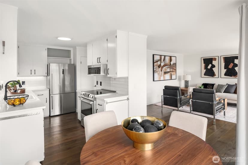 Property photo for 2633 Franklin Avenue E #102, Seattle photo 6