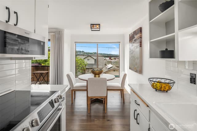Property photo for 2633 Franklin Avenue E #102, Seattle photo 5