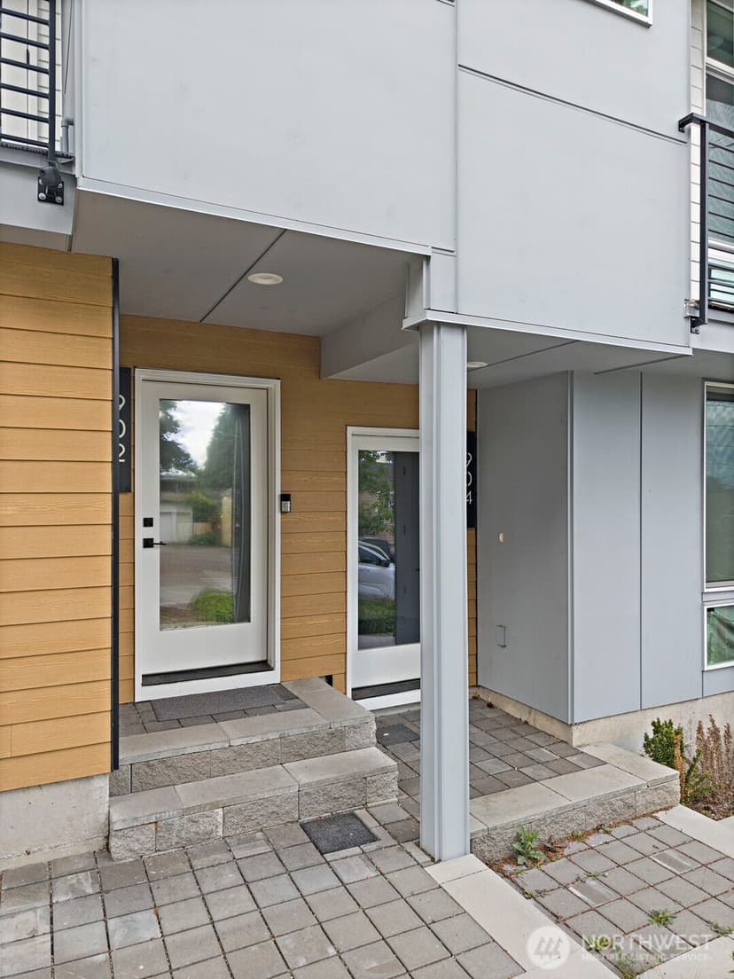 Property photo for 902 N 86th Street, Seattle photo 6