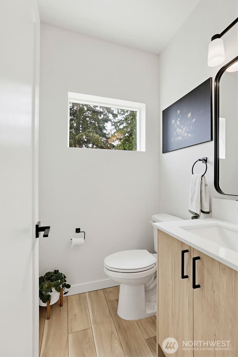 Property photo for 902 N 86th Street, Seattle photo 19