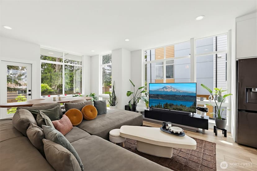 Property photo for 902 N 86th Street, Seattle photo 13