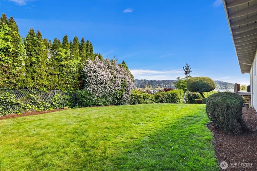 Property photo for 18014 58th Ave NE, Kenmore photo 30